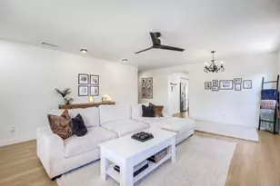 32274 Corte Illora, Temecula, CA 92592 - Photo 9