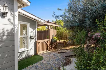 697 Ocean View, Encinitas, CA 92024 - Photo 35