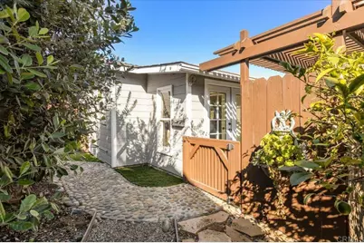 697 Ocean View, Encinitas, CA 92024 - Photo 37