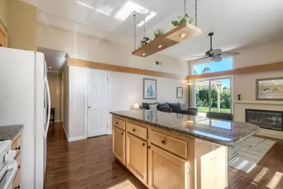 1684 Countryside Dr, Vista, CA 92081 - Photo 15