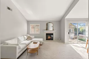 11325 Avenida De Los Lobos, San Diego, CA 92127 - Photo 7