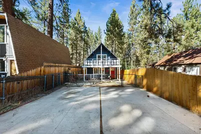 727 Elysian Boulevard, Big Bear City, CA 92314 - Photo 15