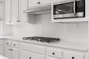 3545 Knollwood Dr, Carlsbad, CA 92010 - Photo 7