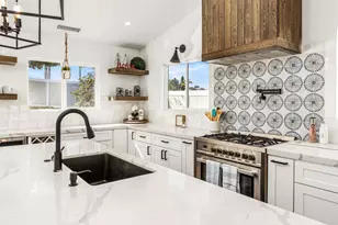 241 Richard Ct, Oceanside, CA 92056 - Photo 5