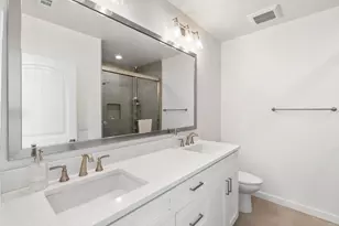 13480 Lopelia Meadows Pl, San Diego, CA 92130 - Photo 19