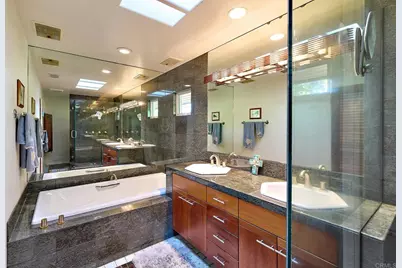 4135 Skyline Rd, Carlsbad, CA 92008 - Photo 17