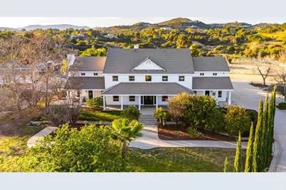 38755 Via Vista Grande, Murrieta, CA 92562 - Photo 3