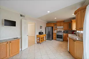 6521 Wystone Ave, Reseda, CA 91335 - Photo 5