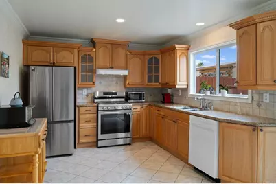 6521 Wystone Avenue #3, Reseda, CA 91335 - Photo 3