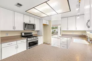 254 Saguaro Pl, Oceanside, CA 92057 - Photo 11