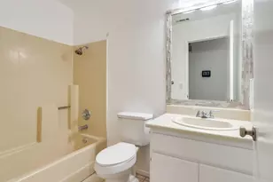 4791 Macadamia Ct, Oceanside, CA 92057 - Photo 11