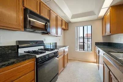 6956 Sandpiper Place, Carlsbad, CA 92009 - Photo 11