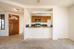 6956 Sandpiper Pl, Carlsbad, CA 92009 - Photo 5