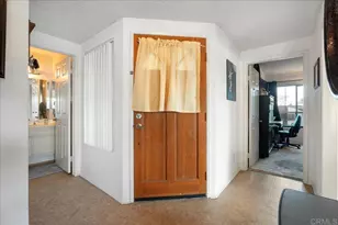 6956 Sandpiper Pl, Carlsbad, CA 92009 - Photo 9