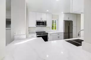 2607 Pirineos Way, Carlsbad, CA 92009 - Photo 13