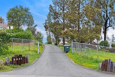 2834 Hutchison Street, Vista, CA 92084 - Photo 3