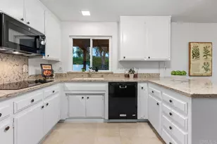 2834 Hutchison St, Vista, CA 92084 - Photo 11