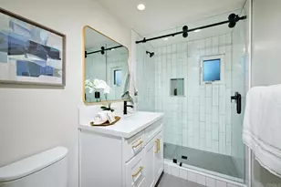 735 737 Pine Ave, Carlsbad, CA 92008 - Photo 13