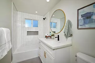 735 737 Pine Ave, Carlsbad, CA 92008 - Photo 15