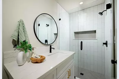 735 Pine Avenue, Carlsbad, CA 92008 - Photo 37