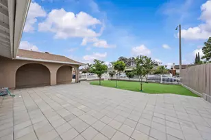 1110 Paula Way, Escondido, CA 92027 - Photo 9