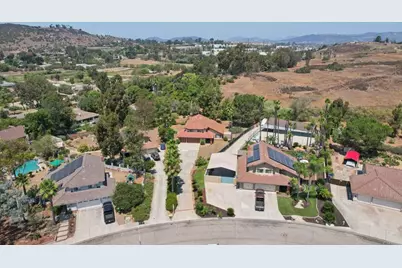 2432 Live Oak Road, Escondido, CA 92029 - Photo 5