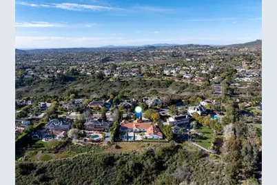 7992 Paseo Esmerado, Carlsbad, CA 92009 - Photo 63