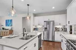 30491 De Caron St, Murrieta, CA 92563 - Photo 7