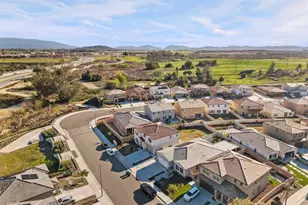 30491 De Caron St, Murrieta, CA 92563 - Photo 27