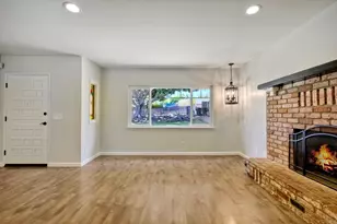 1019 Highland Dr, Vista, CA 92083 - Photo 9