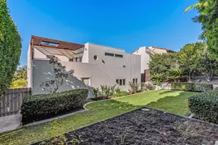 612 Barbara Ave, Solana Beach, CA 92075 - Photo 33