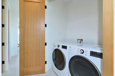 3901 Haines, San Diego, CA 92109 - Photo 13