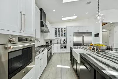 4230 Orchard Avenue, San Diego, CA 92107 - Photo 13