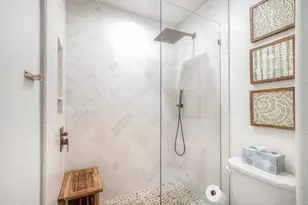 908 Caminito Madrigal, Carlsbad, CA 92011 - Photo 13