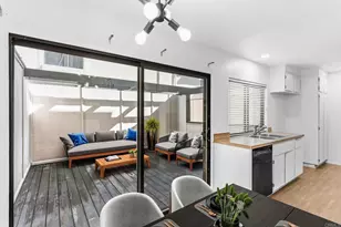 8427 Via Mallorca, La Jolla, CA 92037 - Photo 9