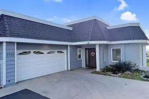 1712 Burgundy Rd, Encinitas, CA 92024 - Photo 1