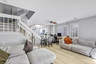 2102 Kings View Cir, Spring Valley, CA 91977 - Photo 3