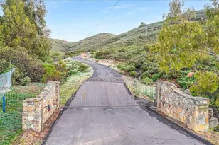 20545 Aguilera Ln, Escondido, CA 92029 - Photo 7