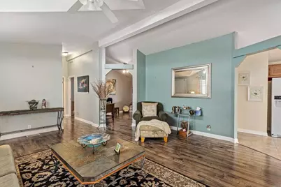 2280 E Valley Parkway #4, Escondido, CA 92027 - Photo 9