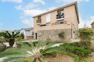 3119 Garrison St, San Diego, CA 92106 - Photo 1