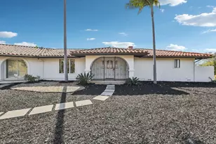 2918 Los Campos Dr, Fallbrook, CA 92028 - Photo 3