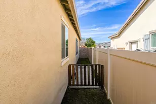 2409 Tulip Dr, Perris, CA 92570 - Photo 9