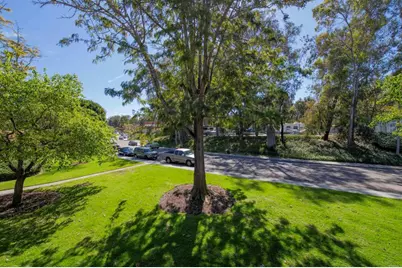 2925 Via Libertad, Carlsbad, CA 92010 - Photo 19