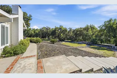 929 Pepper Tree Lane, Fallbrook, CA 92028 - Photo 3