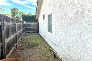 956 Woodcreek Rd, Fallbrook, CA 92028 - Photo 27