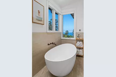 555 Amphitheatre Drive, Del Mar, CA 92014 - Photo 13