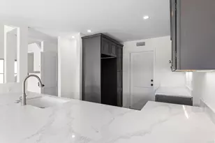 4737 Edison St, San Diego, CA 92117 - Photo 19