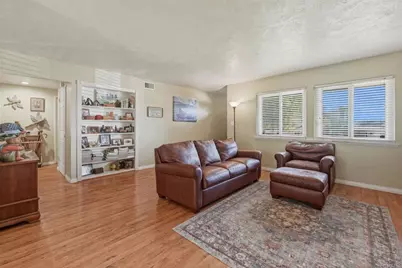 1957 Clover Way, Escondido, CA 92026 - Photo 3