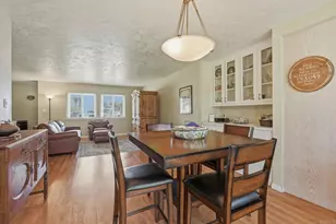 1957 Clover Way, Escondido, CA 92026 - Photo 5