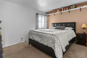 128 Frontier Dr, Oceanside, CA 92054 - Photo 15